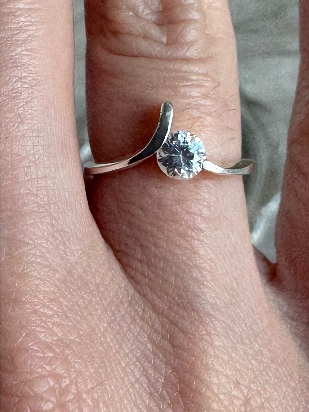 90s Vintage Sterling silver solitaire CZ ring - size 5.5 - stamped 925